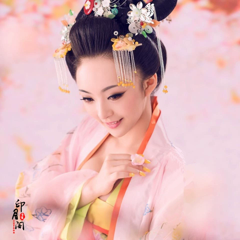 古装美女：时尚传统美丽风情