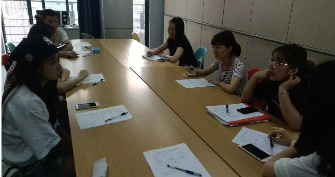 抱成团游戏：乐趣无限！