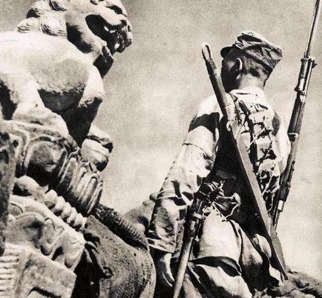 抗战之超级兵锋 txt下载_兵锋天下txt下载_兵锋王座txt下载