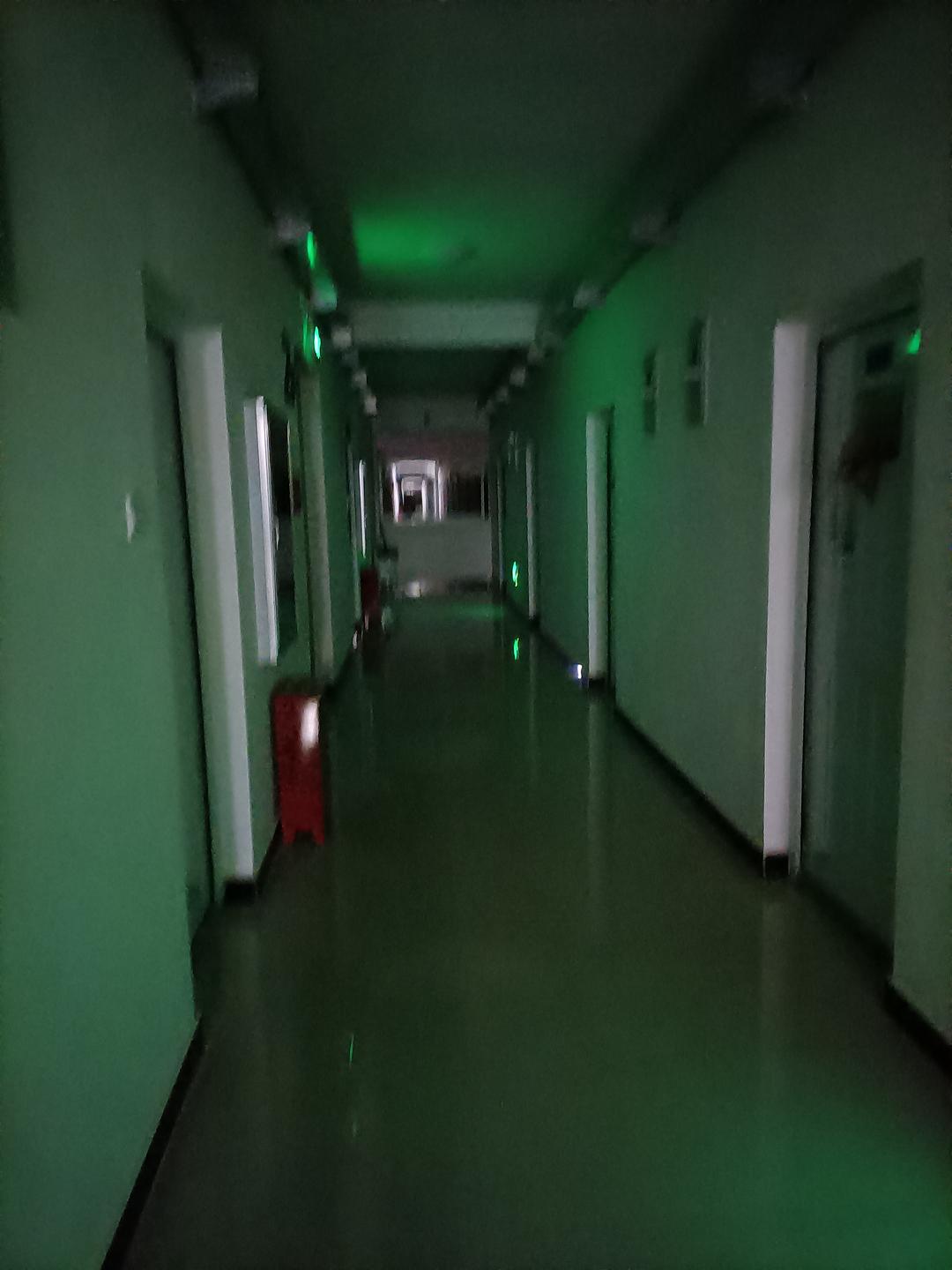 偷看女生宿舍小游戏_适合小女生玩的游戏_小女生玩的化妆游戏