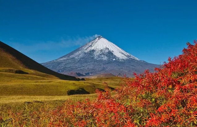 火山燃起三国风云