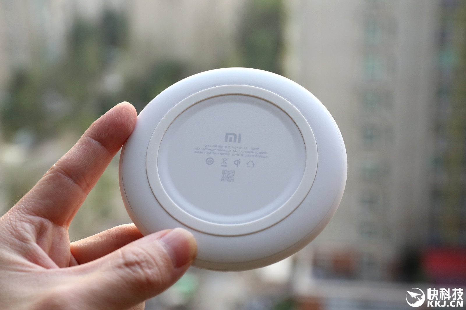小米11：111W有线闪充，极速体验