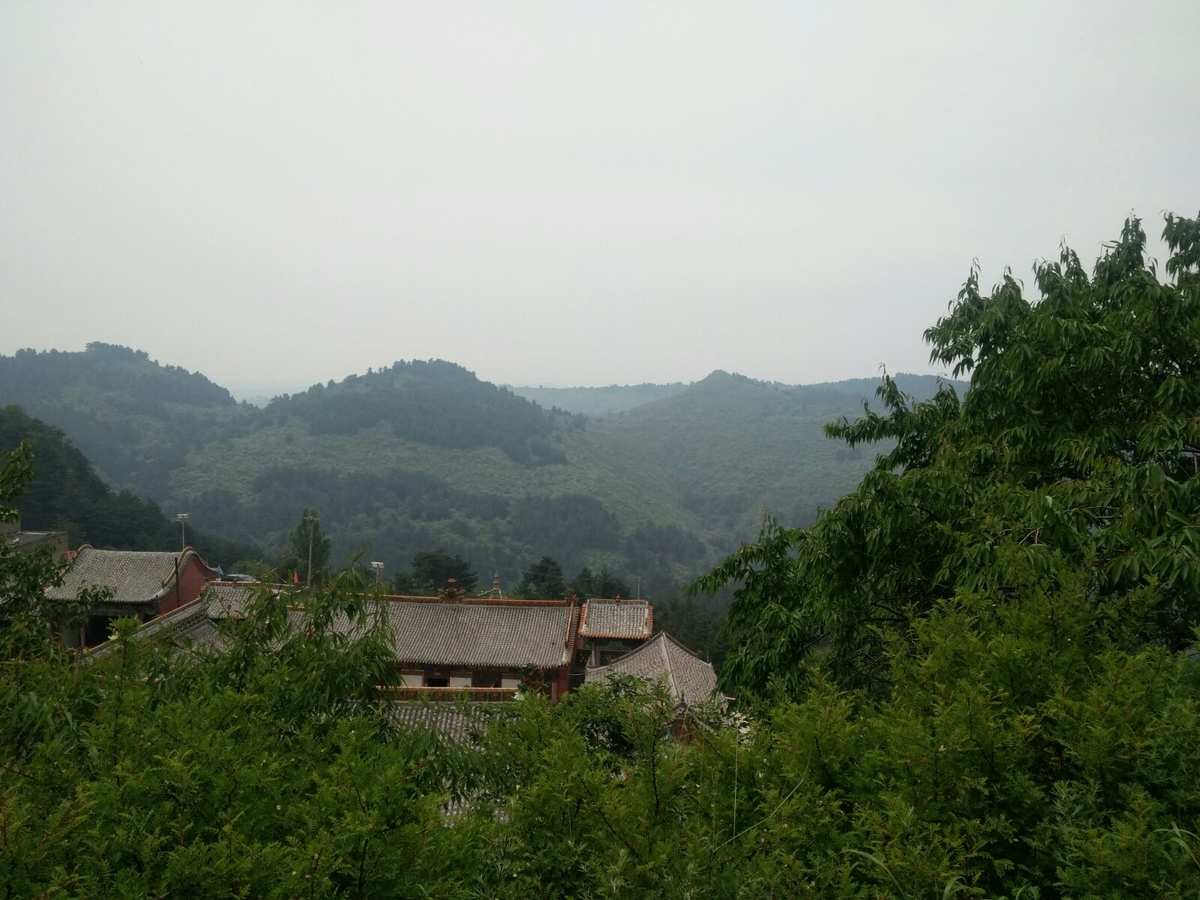 背山面水风水上怎么说_背背山_背山面水的风水格局