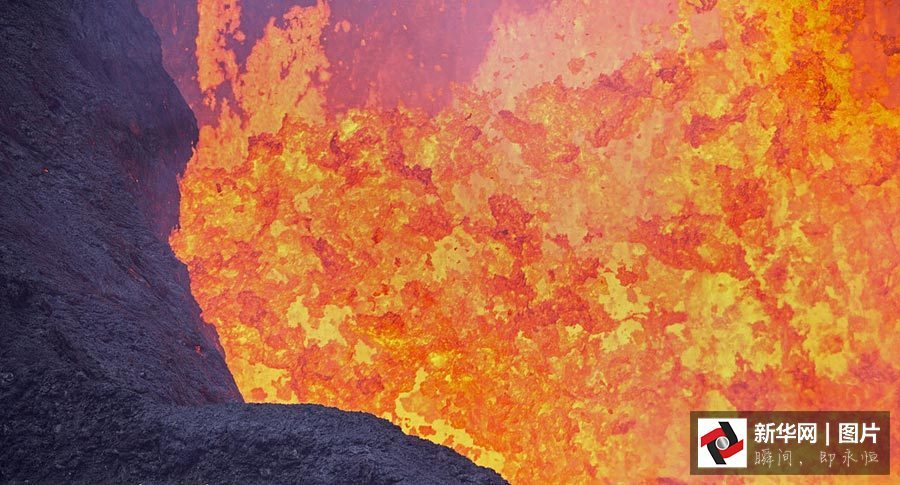 泰拉瑞亚火山剑怎么弄_泰拉瑞亚火山之灵在哪里打_泰拉瑞亚1.4火山