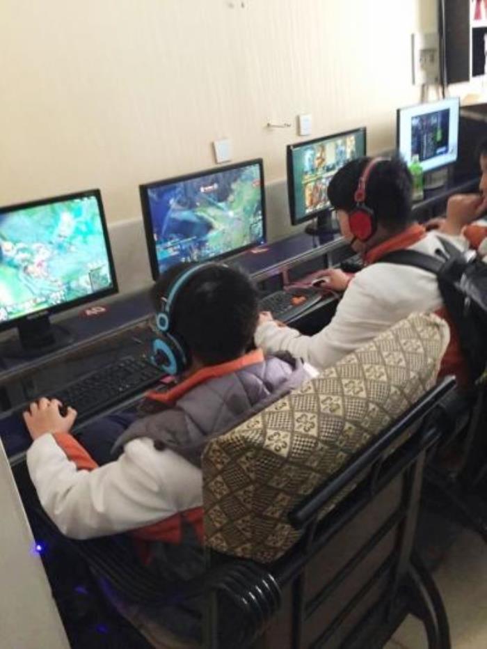 90后手机电脑游戏怎么玩_90后手机电脑游戏怎么玩_90后手机电脑游戏怎么玩