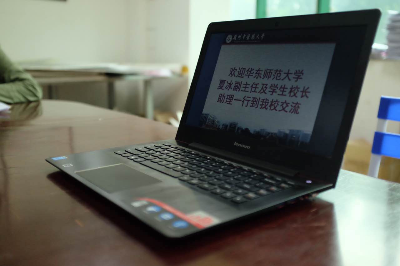 不打游戏买手机还是笔记本-买手机还是笔记本？学生们为何无法自