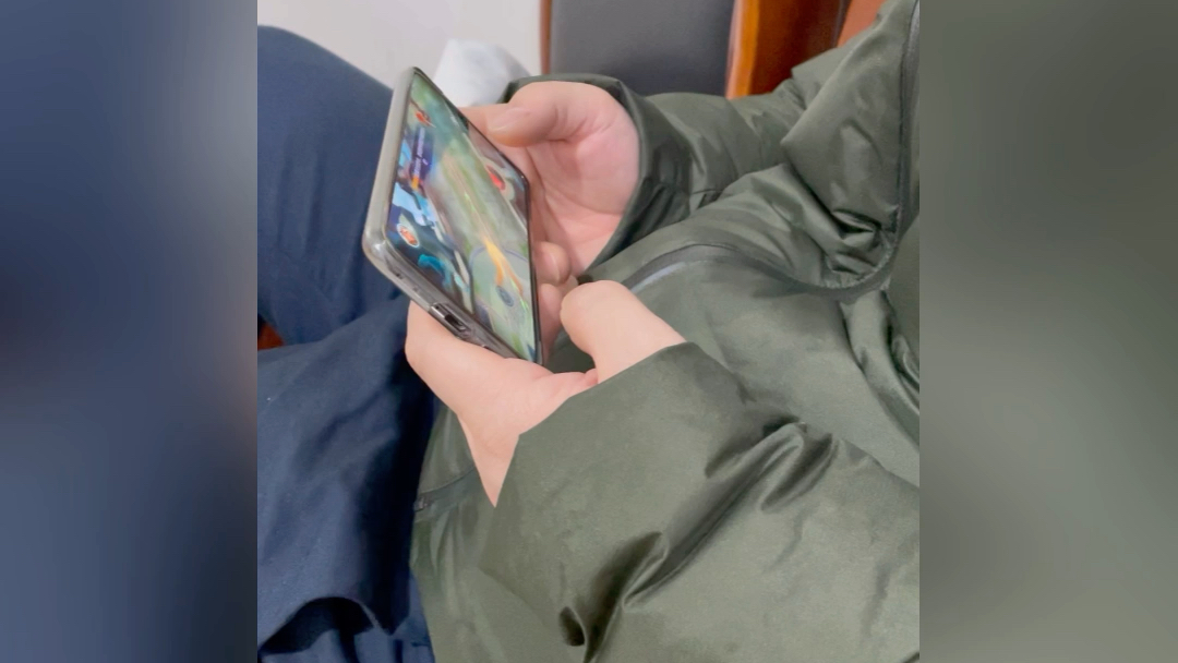 沉迷手机游戏危害中年人_中年沉迷游戏的危害_中年人沉迷游戏的危害