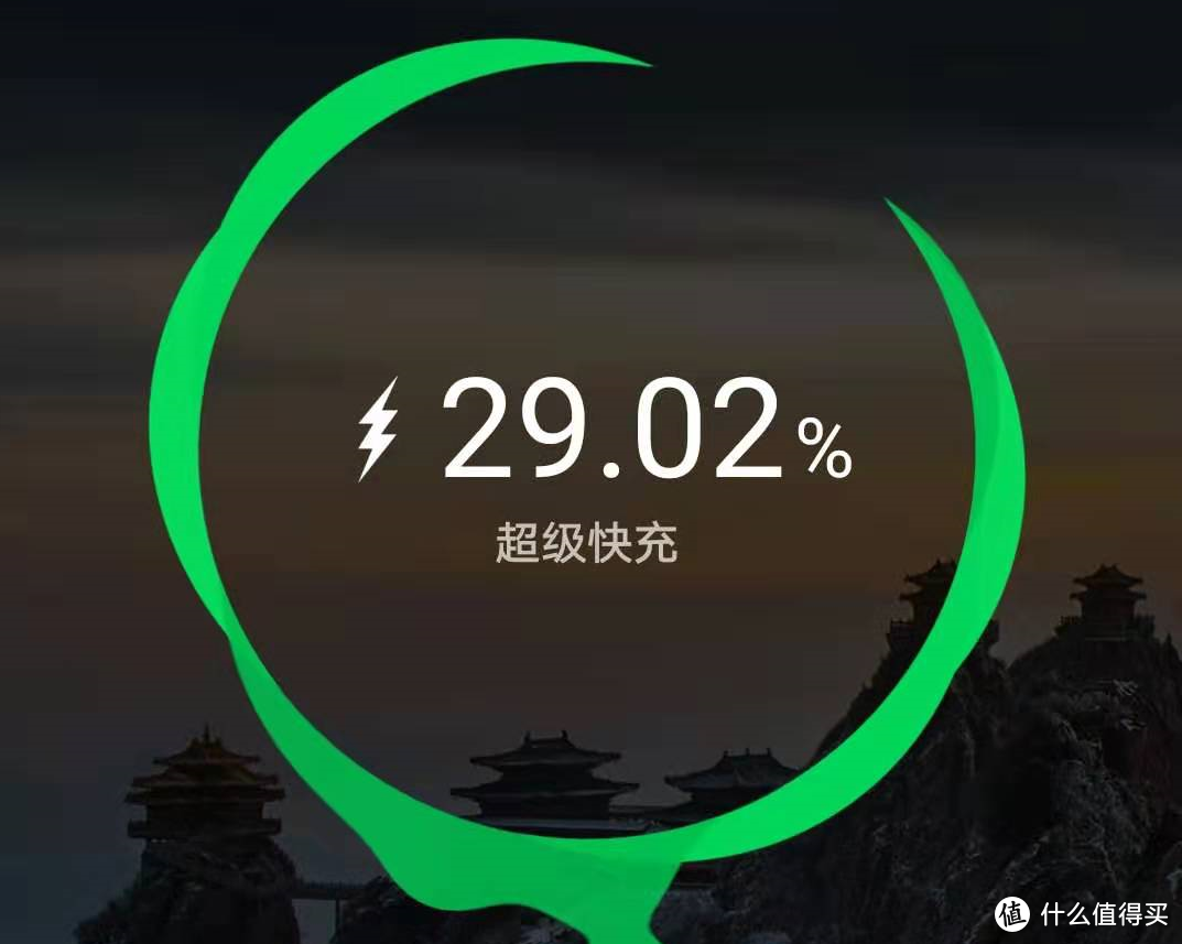 打游戏手机不充电正常吗_手机充着电打游戏对电池好吗_手机充满电打游戏