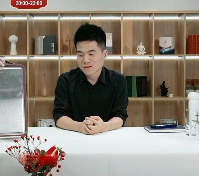 疯狂家庭模拟器3d下载_疯狂一家人游戏_疯狂家庭手机游戏