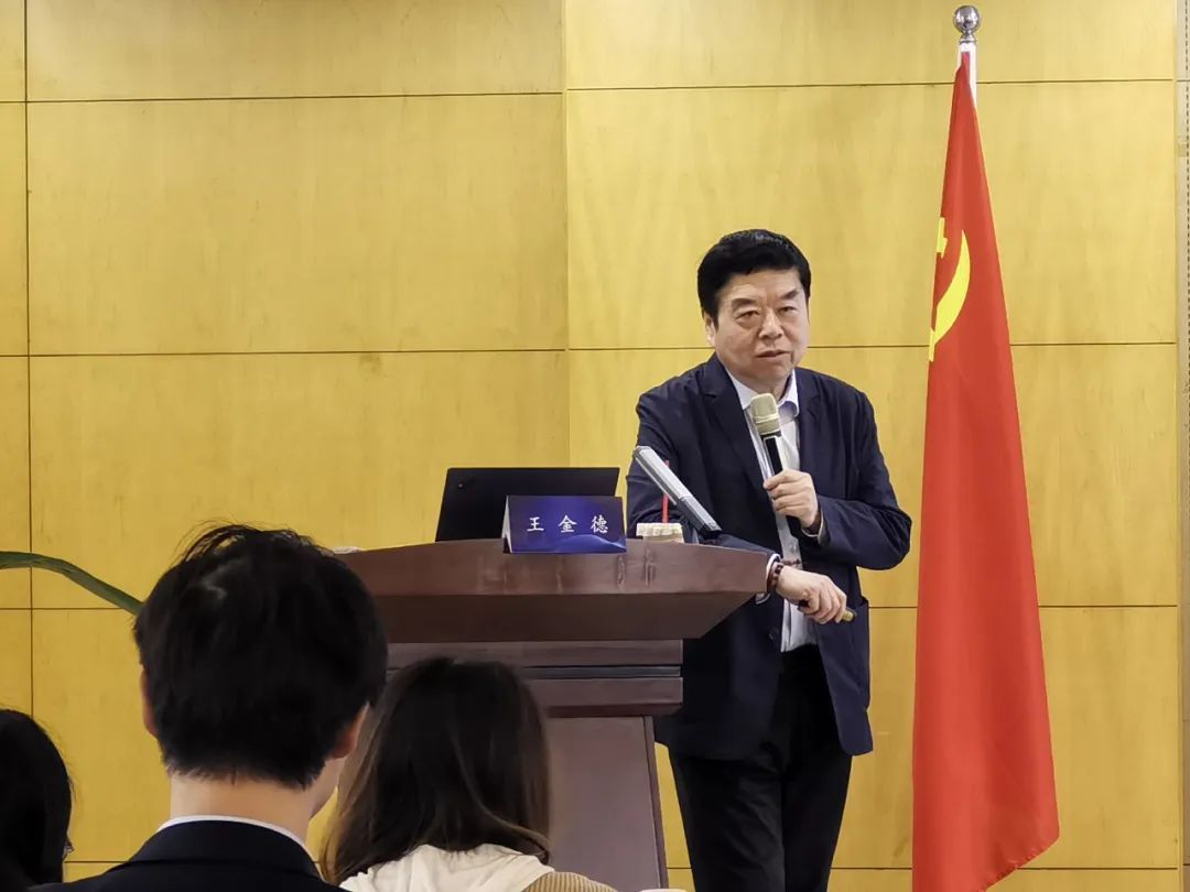 电脑变安卓手机模拟游戏：数字化潮流下的新体验与技术飞跃