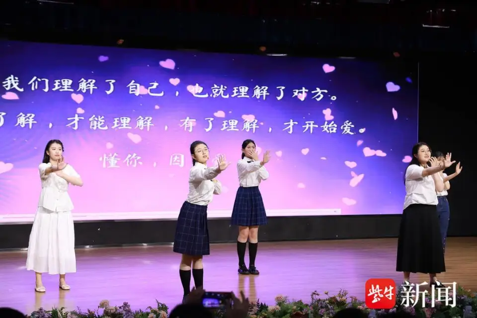 ps4手机能玩电脑游戏吗_能玩电脑手机游戏ps4的软件_能用电脑玩ps4游戏吗