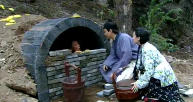 鬼刀：一部触动心灵的小说，映照出人性的真实