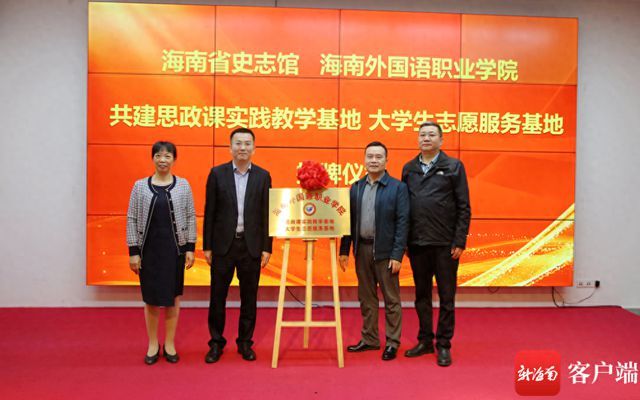 僵尸打游戏视频_打僵尸手机游戏第一视角_看僵尸游戏
