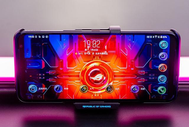 rog游戏手机感受-ROG 游戏手机：流畅体验与沉浸式游戏的