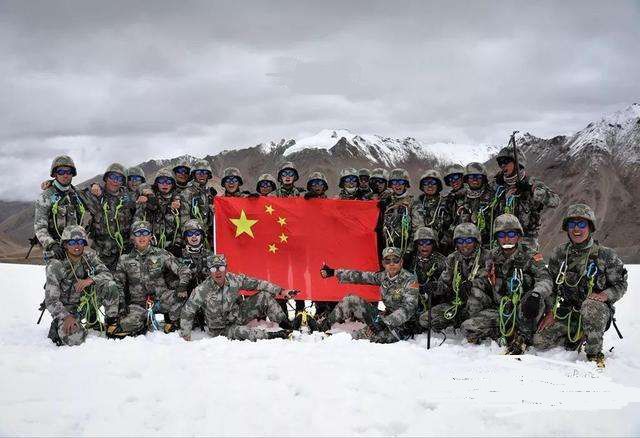 军贯：时代的英雄，国家的脊梁，精神的象征