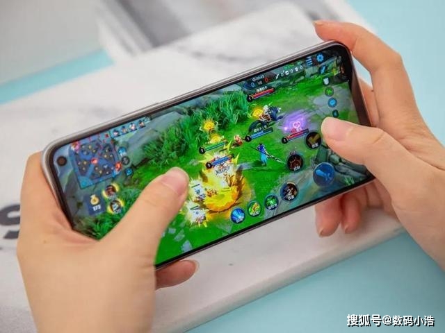 翻盖手机游戏爬楼梯救公主_oppo翻盖手机 游戏_翻盖手机游戏合集