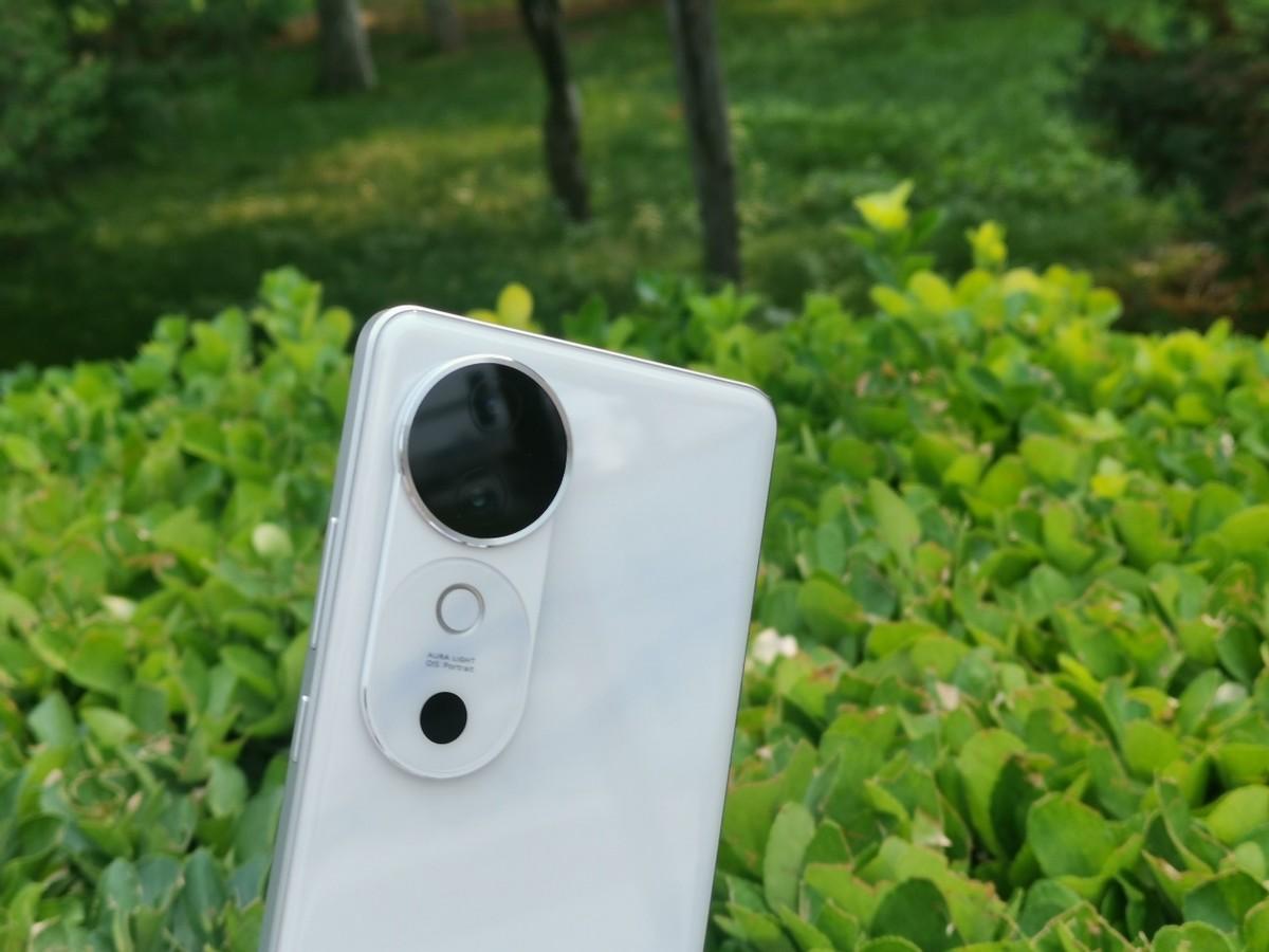 vivos15电池容量-vivoS15 电池容量大得难以置信