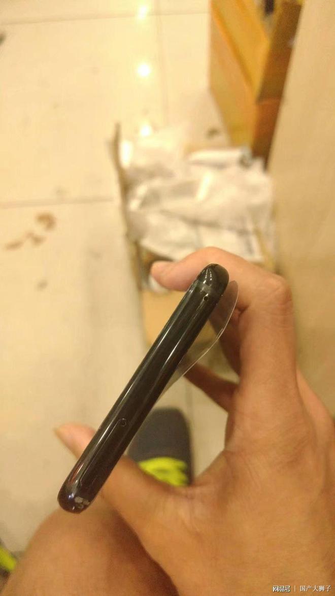 摔气打手机游戏会怎么样_打游戏气的摔手机_气到摔手机的游戏