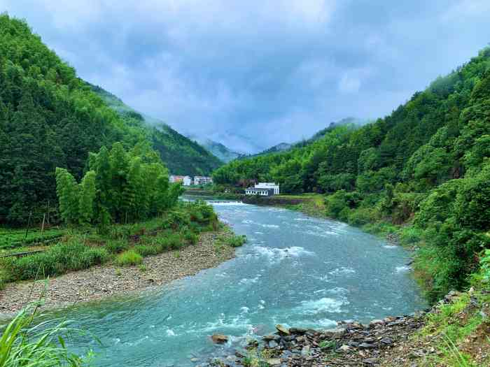 长津湖之水门桥免费观看电影-免费观看长津湖之水门桥，重温志愿