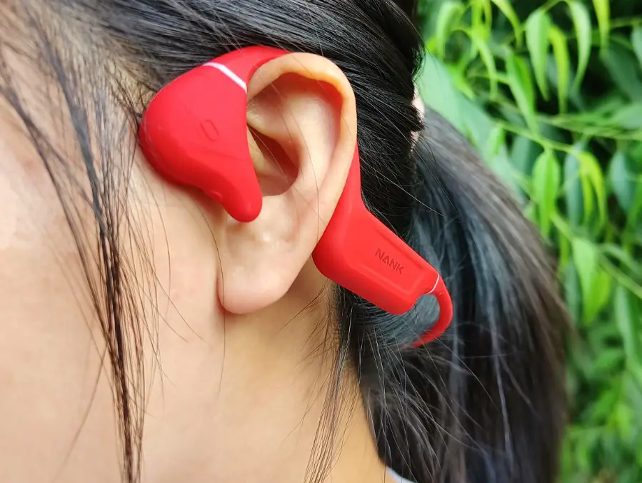 耳机不小心泡水里了怎么办_耳机泡水里了还有救吗_耳机在水里泡了一天怎么办