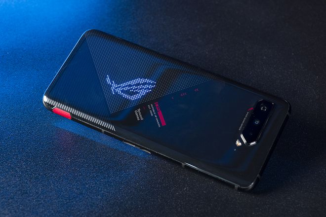 rog游戏手机背面-ROG 游戏手机背面：科技与艺术完美结合
