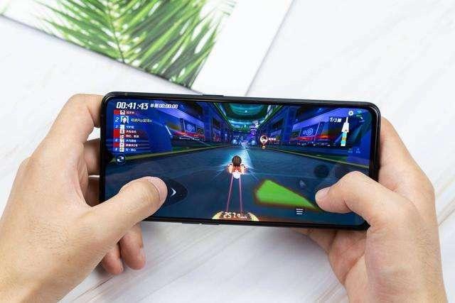 iphone手机游戏推荐_iphone最好的游戏_3千以上游戏手机推荐苹果